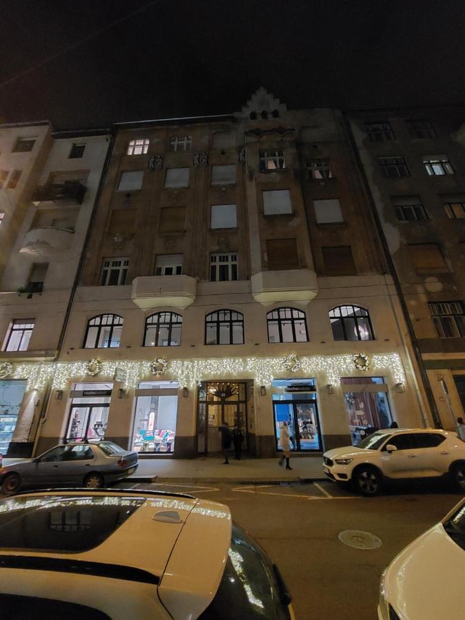 Suzan'S Apartment In The Heart Of Budapest Ngoại thất bức ảnh