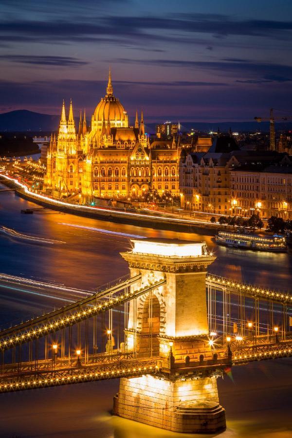 Suzan'S Apartment In The Heart Of Budapest Ngoại thất bức ảnh